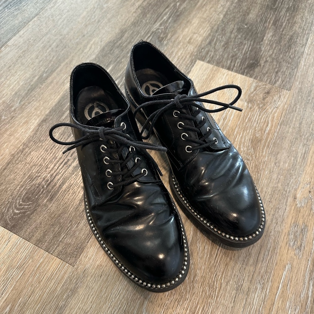 Wishbone Black Oxford Shoes